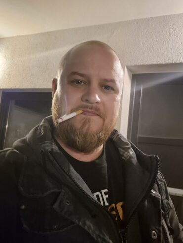 Du suchst eine feste Beziehung, willst aber auch mit anderen ficken?