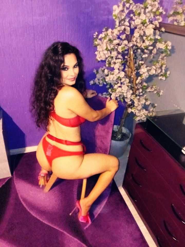 Feuriger Ungarischer Engel hat immer Lust