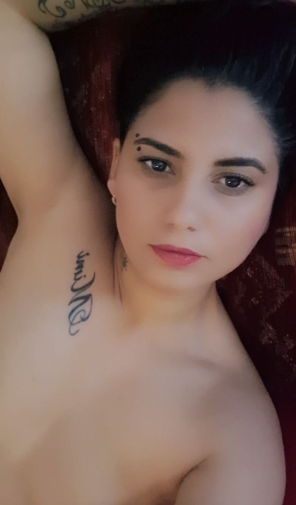 Bist du geil auf eine enge Muschi? Hier kriegst du sie!