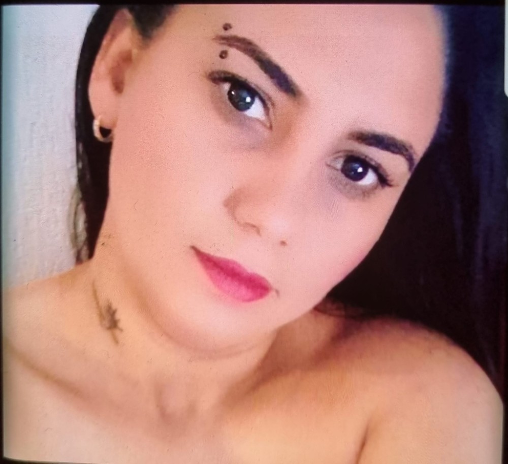 Bist du geil auf eine enge Muschi? Hier kriegst du sie!