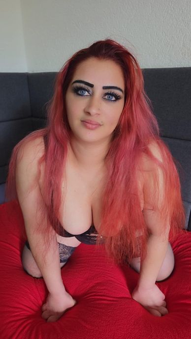 Horny Girl besuchbar für 3loch Sex