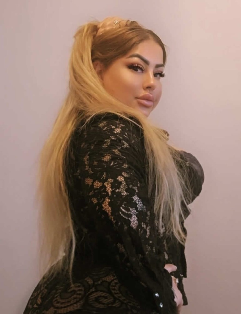 Liebt die Männer so intensiv, wie kaum eine Andere!