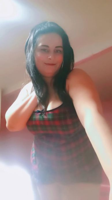 Curvy Girl mag es blank