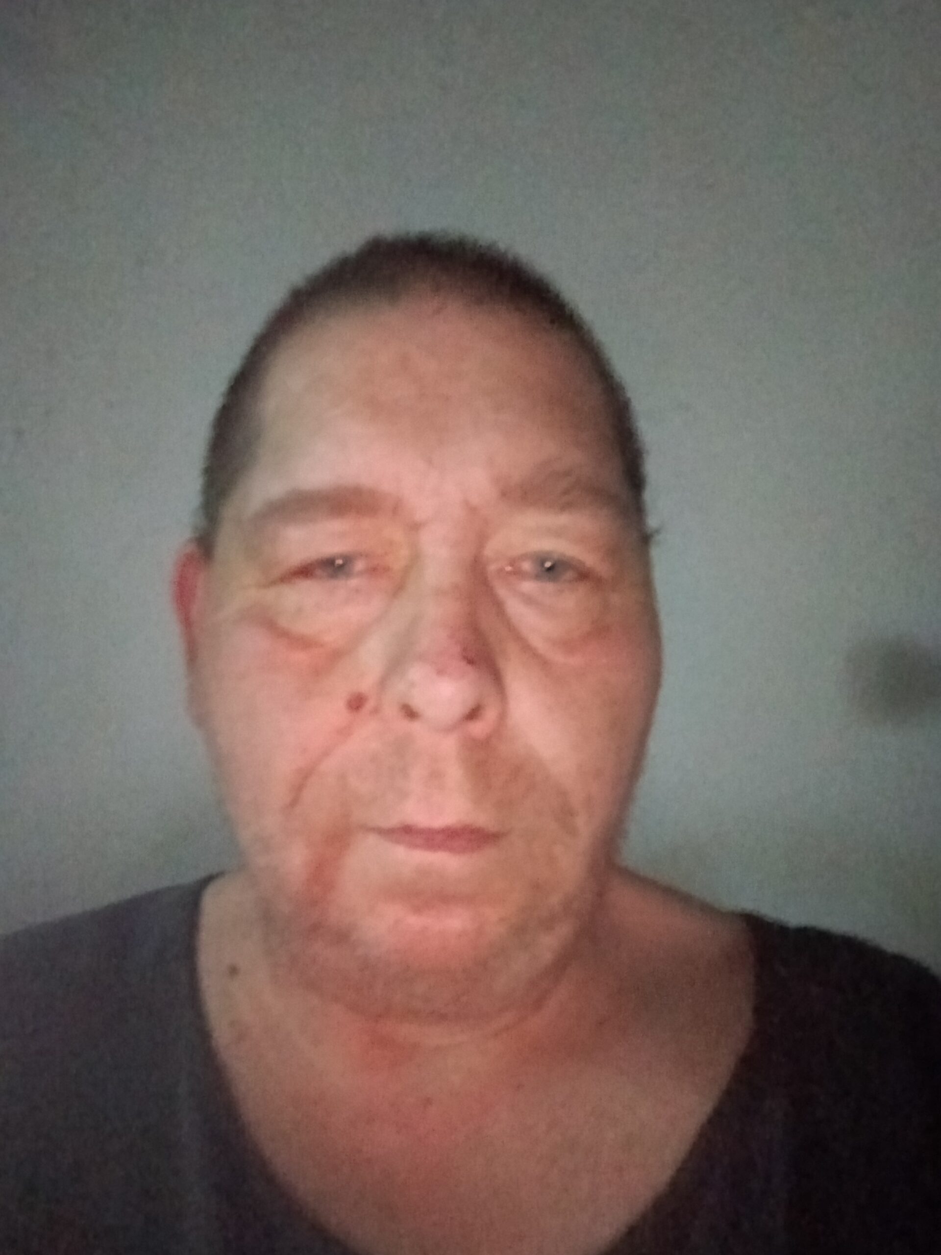 Ich suche Paar das mich über WhatsApp zusehen lässt oder Treffen zum zusehen.