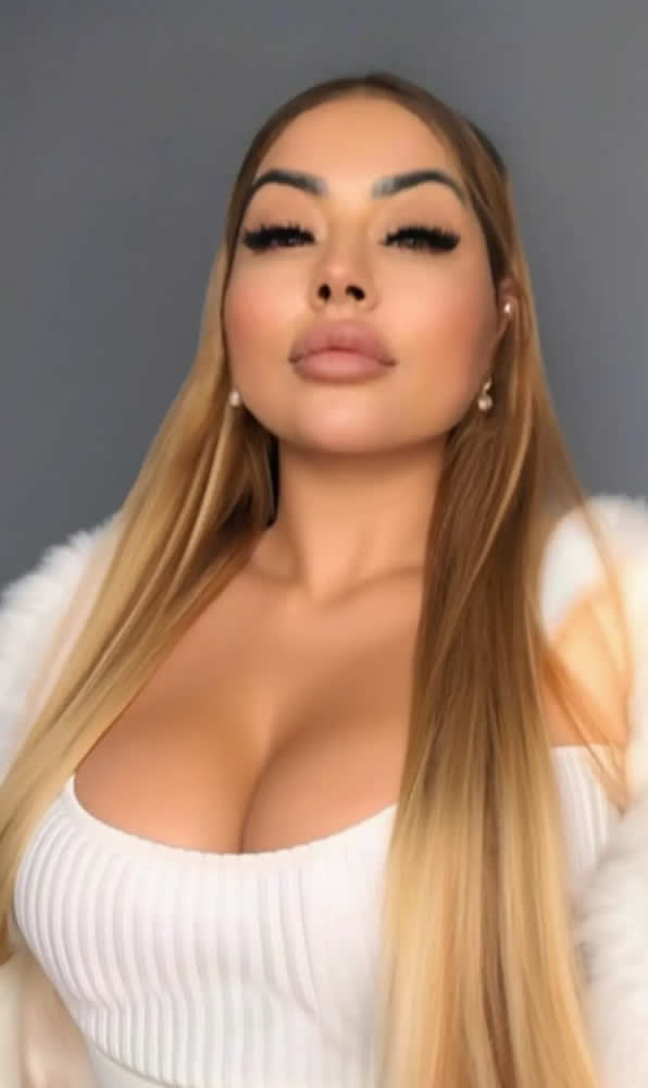 163cm geballte türkische Geilheit, hemmungslos und leicht pervers!