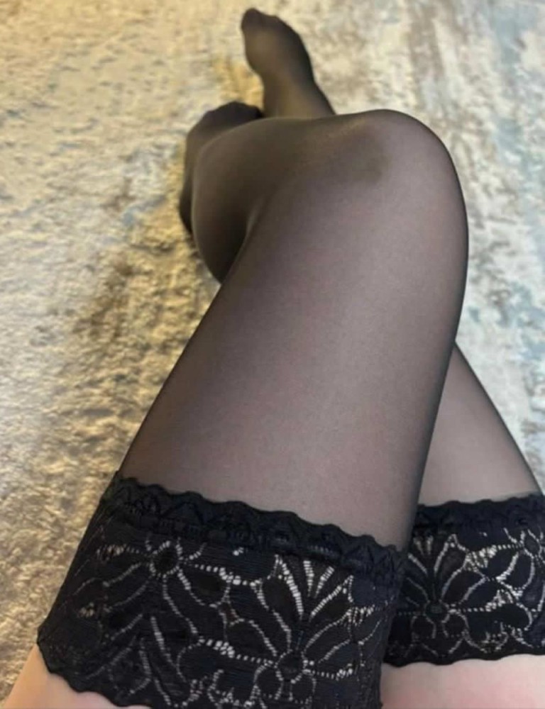 Heiße Liebhaberin gibt Dir alles mit totaler Hingabe!