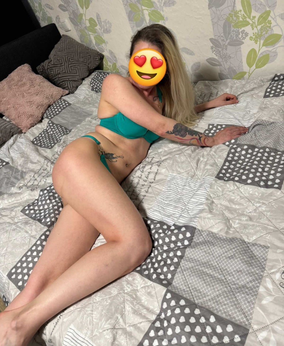 Neuling Alicia für unkomplizierten zärtlichen Sex (nur mir Schutz)