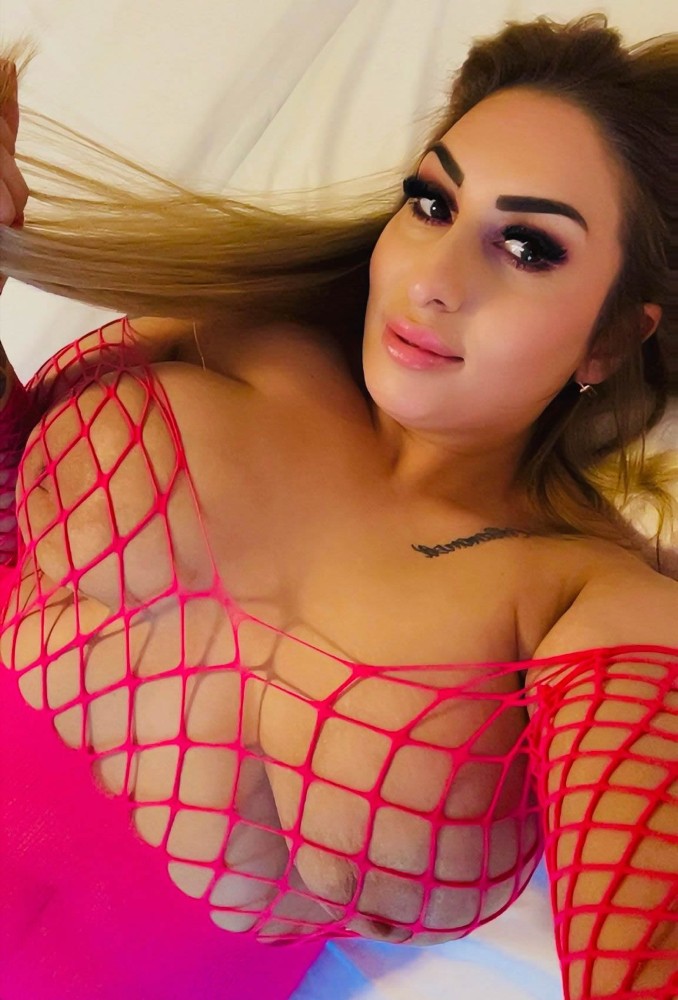 Porno Girlfriendsex Girl: 3 Löcher für Zunge & Schwanz!