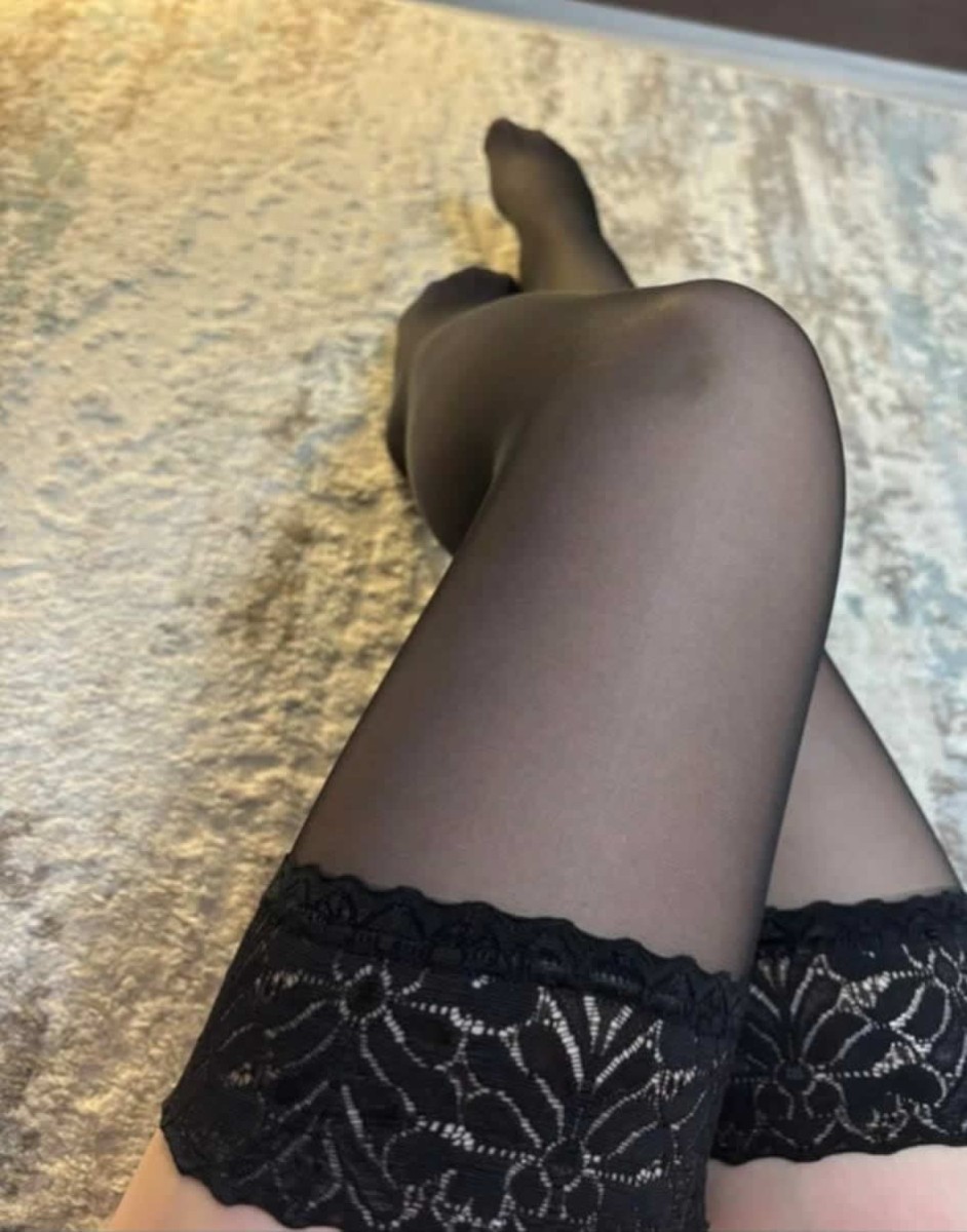 Echtes Sahneteil: Hemmungslos und Geil, privat bei mir zuhause!