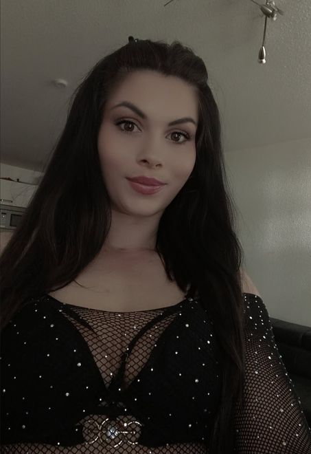 Larina macht Erotik Dates