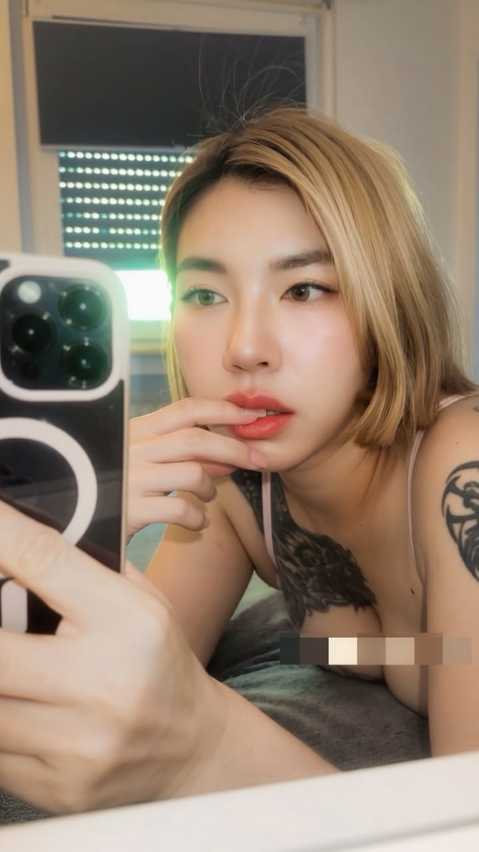 Geiles Thai Mädchen: ganz in meinen süßen Mund!